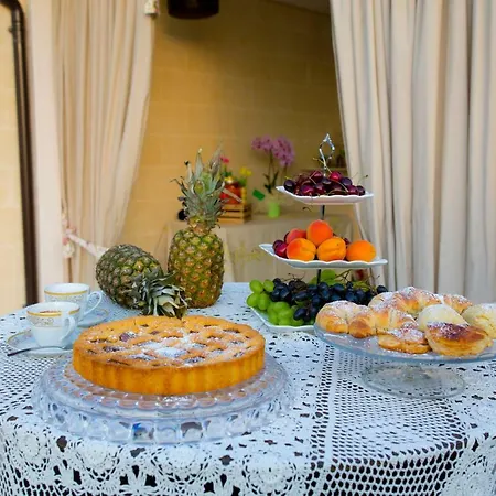 Giardino Isabella Oda ve Kahvaltı Palagiano